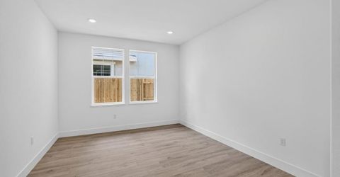 10296 Golden Sunray Dr, Elk Grove, CA 95757 Photo