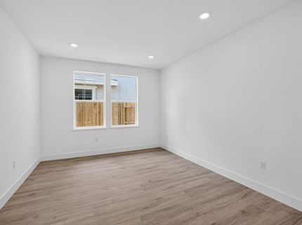10296 Golden Sunray Dr, Elk Grove, CA 95757 Photo