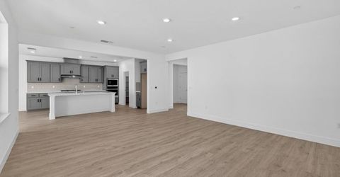 10296 Golden Sunray Dr, Elk Grove, CA 95757 Photo
