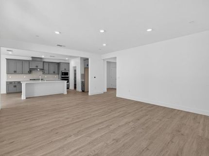 10296 Golden Sunray Dr, Elk Grove, CA 95757 Photo