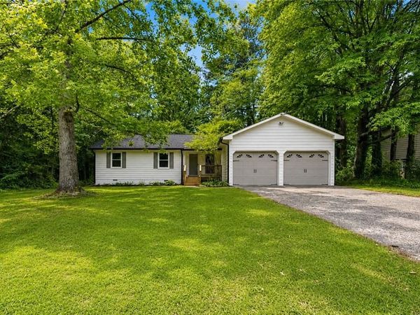 3129 Calumet Place NW, Kennesaw, GA 30152