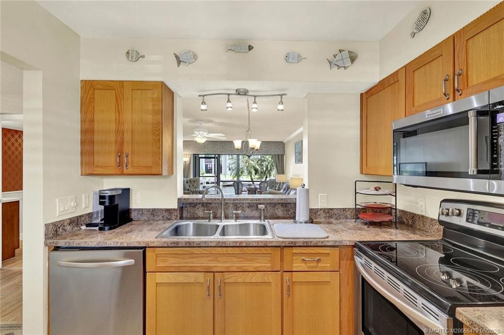 1950 SW Palm City Road, Unit 2-102, Stuart, FL 34994 Photo