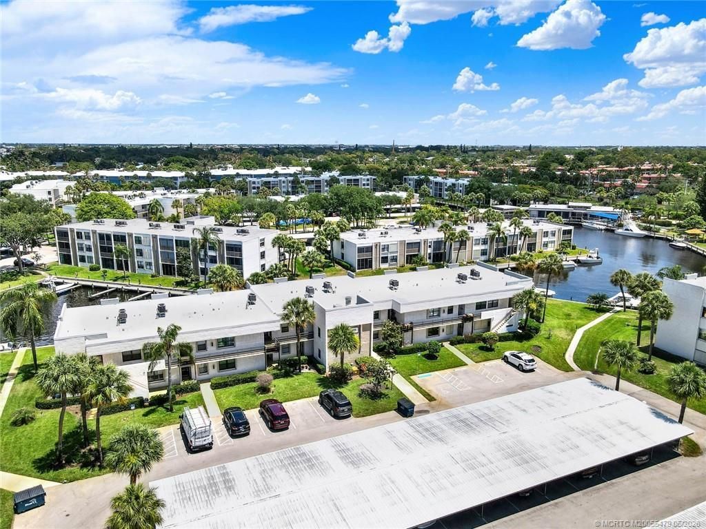 1950 SW Palm City Road, Unit 2-102, Stuart, FL 34994 Photo