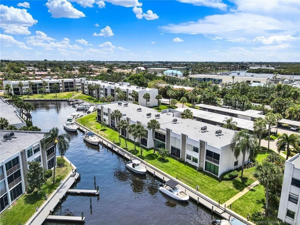 1950 SW Palm City Road, Unit 2-102, Stuart, FL 34994 Photo
