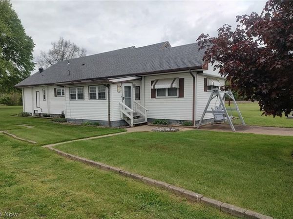 13970 Lincoln Avenue , Newcomerstown, OH 43832
