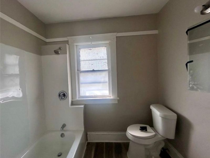 13412 Graham Road, Unit Up, East Cleveland, OH 44112 Photo 12