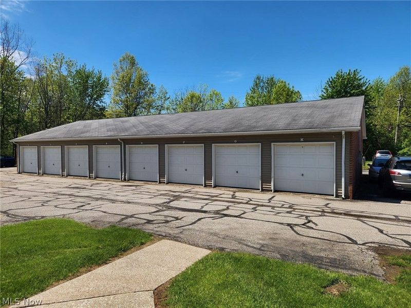 216 Moore Road, Avon Lake, OH 44012 Photo 3