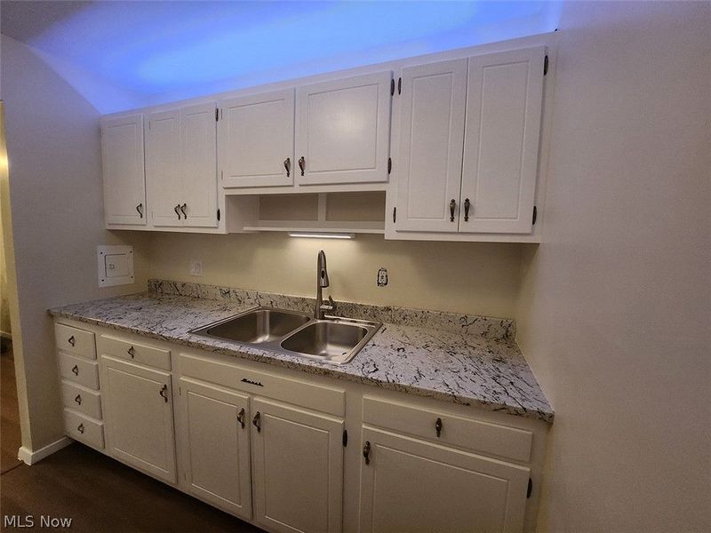 216 Moore Road, Avon Lake, OH 44012 Photo 7