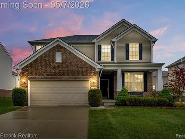 29926 Autumn Gold Drive, Lyon Twp, MI 48165