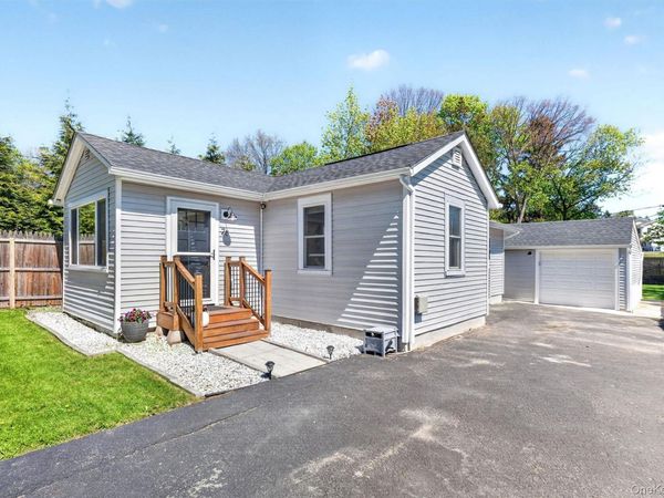 28 Eastern Parkway, Poughkeepsie, NY 12603