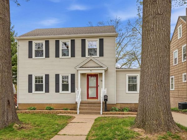 160 S Hill Street, Dubuque, IA 52001