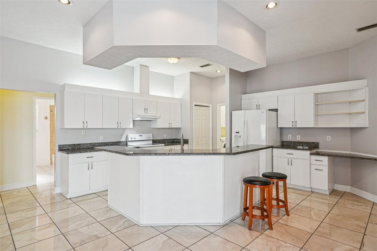 918 Academy Drive , Brandon, FL 33511 Photo