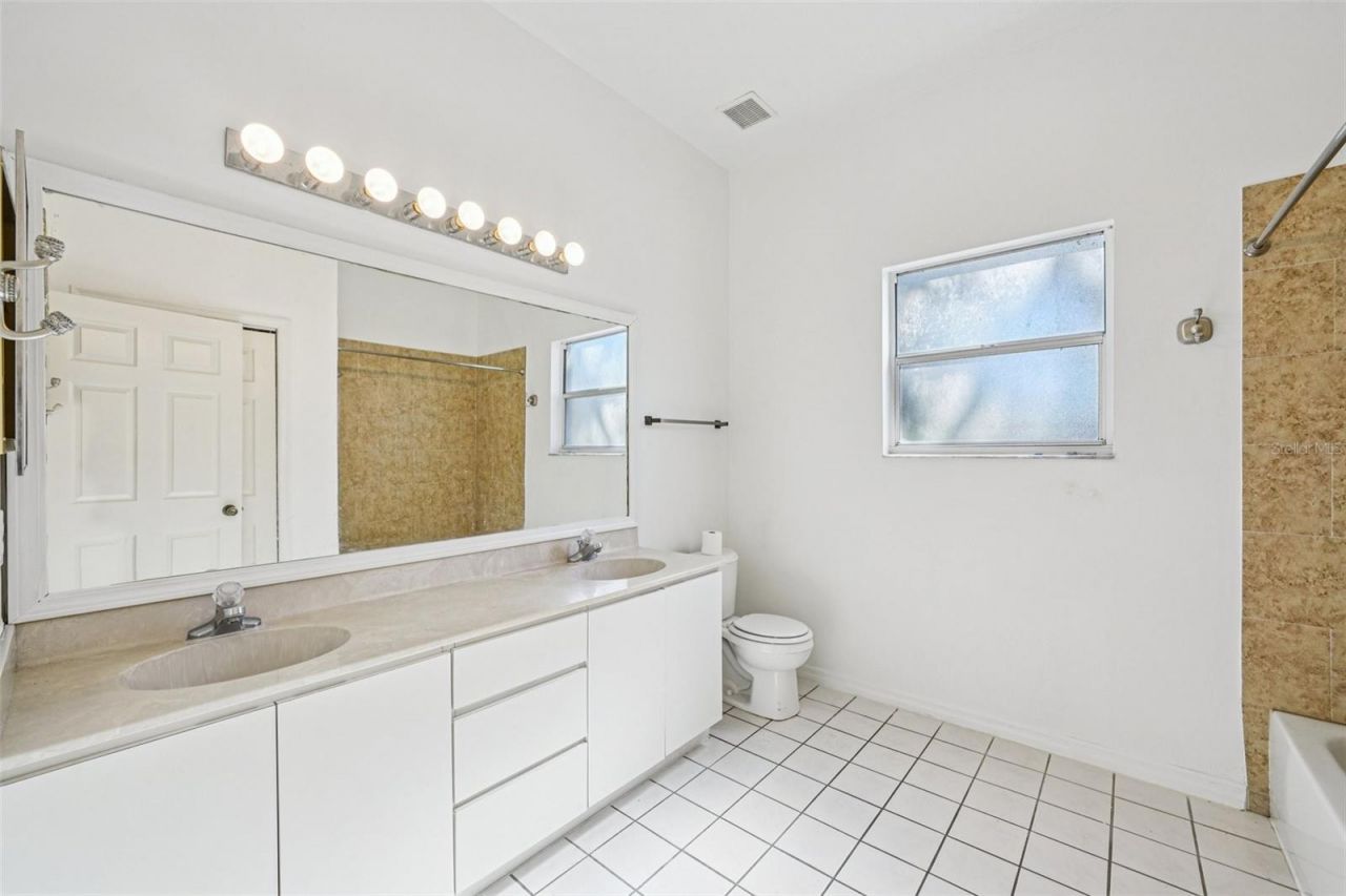 918 Academy Drive , Brandon, FL 33511 Photo