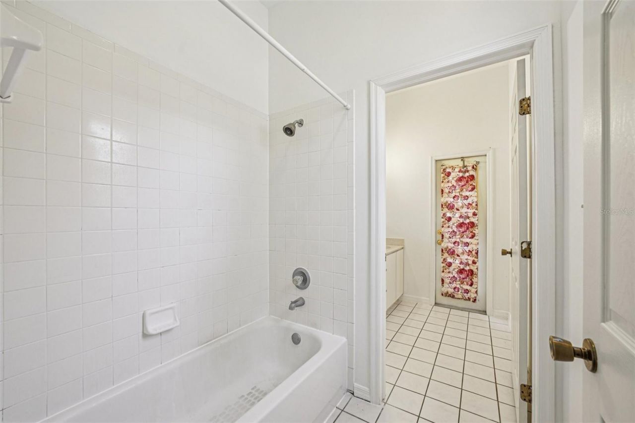 918 Academy Drive , Brandon, FL 33511 Photo