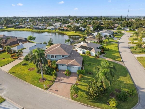 8607 51ST AVENUE W, BRADENTON, FL 34210