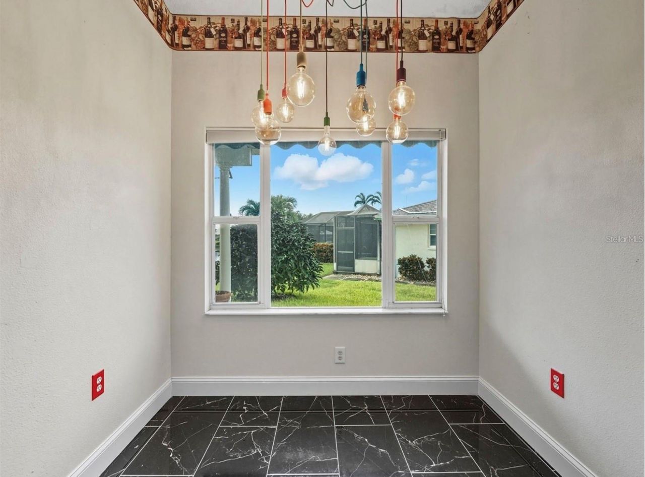 8607 51st Avenue W, Bradenton, FL 34210 Photo