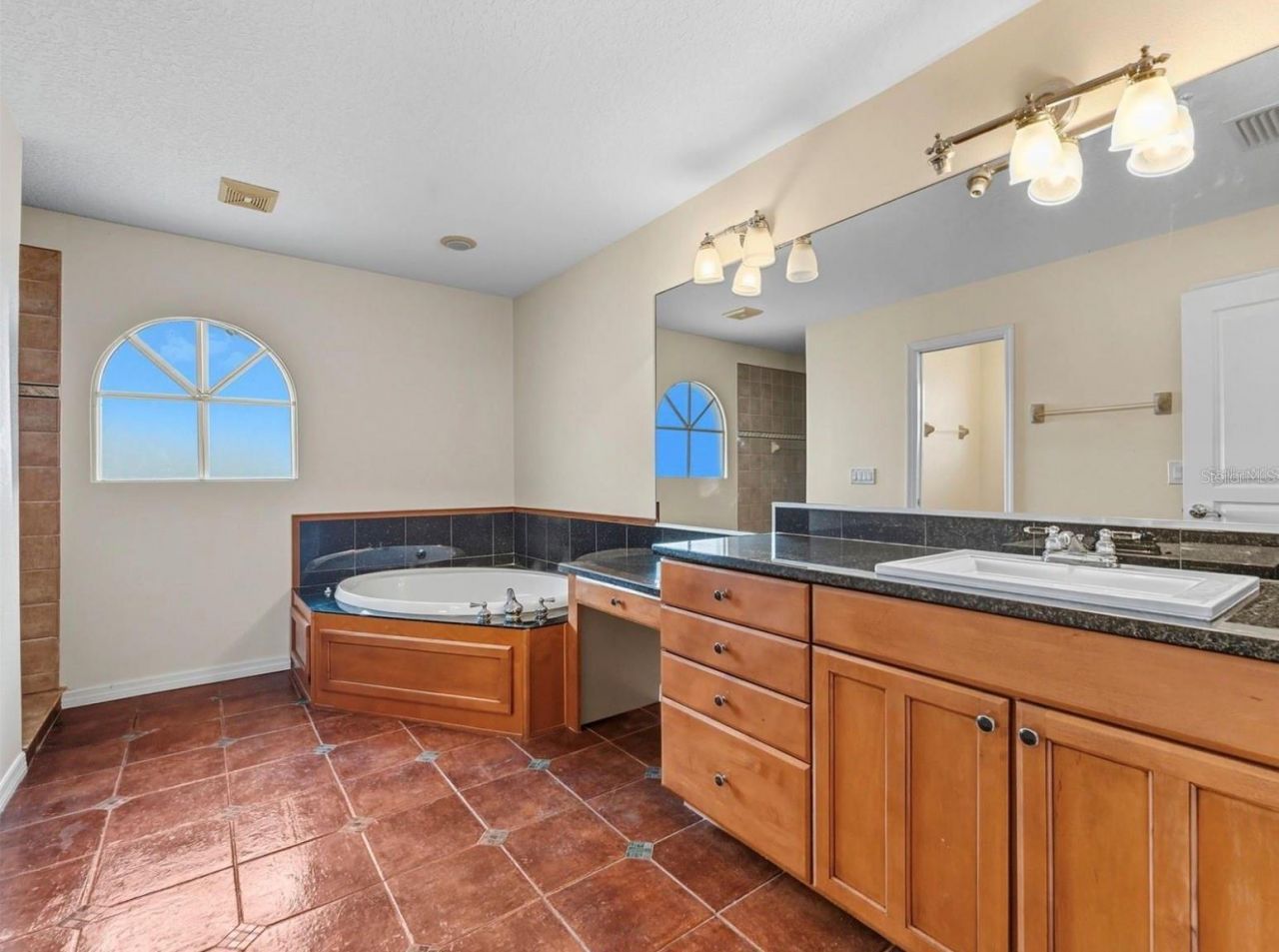 8607 51st Avenue W, Bradenton, FL 34210 Photo