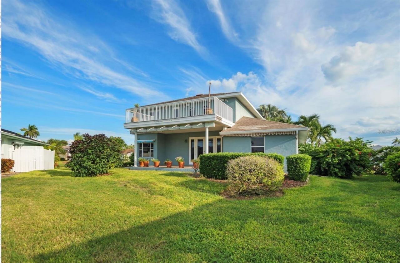 8607 51st Avenue W, Bradenton, FL 34210 Photo