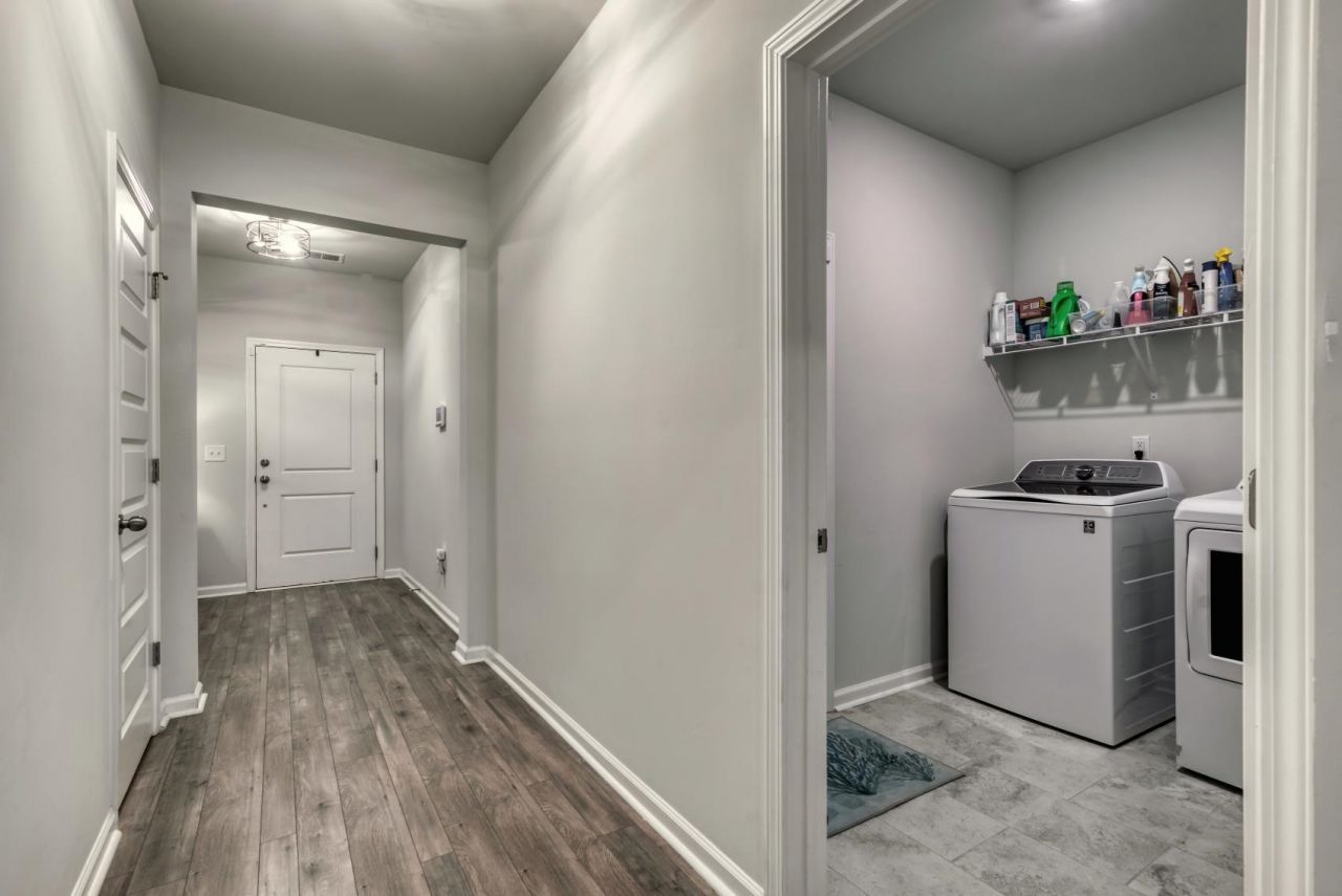 5586 Whitebark Dr. Photo 26