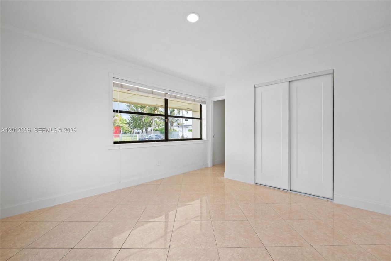 11950 SW 199th St, Unit 1, Miami, FL 33177 Photo