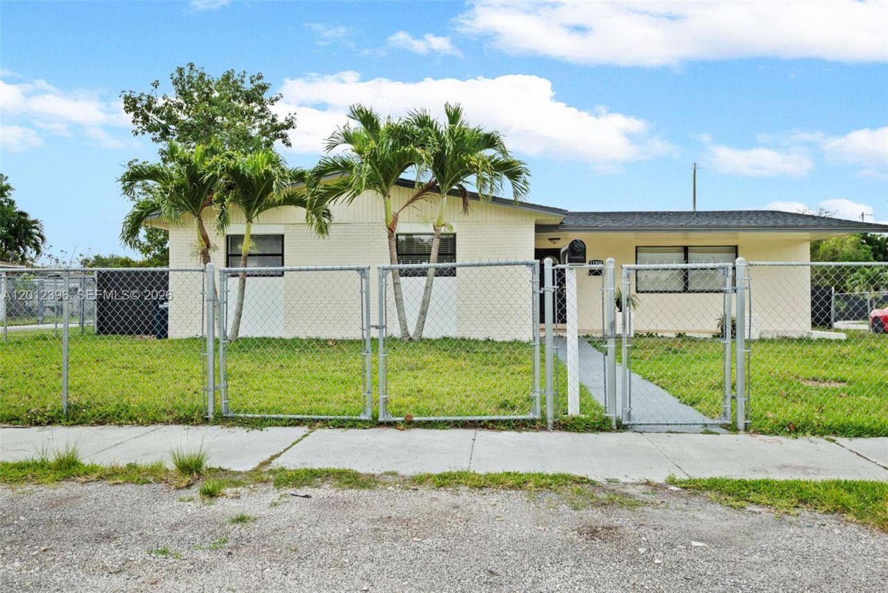 11950 SW 199th St, Unit 1, Miami, FL 33177 Photo
