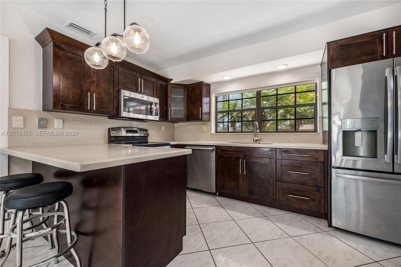 10401 SW 199th St , Cutler Bay, FL 33157 Photo