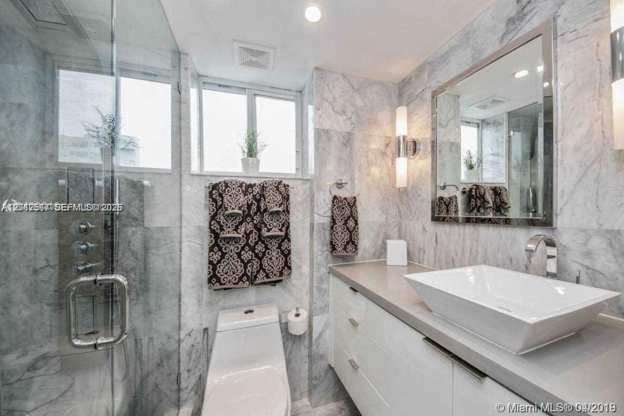 1255 Collins Ave , Unit 507, Miami Beach, FL 33139 Photo
