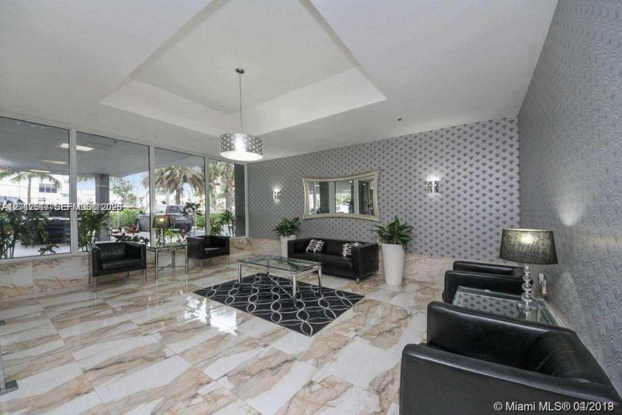 1255 Collins Ave , Unit 507, Miami Beach, FL 33139 Photo