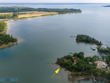 173 Tilden Lane , Weems, VA 22576