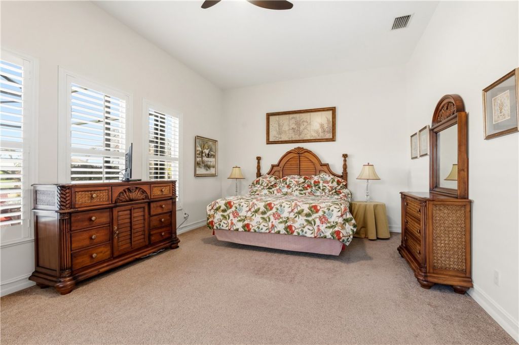 1070 River Wind Circle, Vero Beach, FL 32967 Photo
