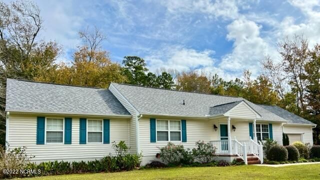1908 Joslyn Drive, Morehead City, NC 28557 Main Photo