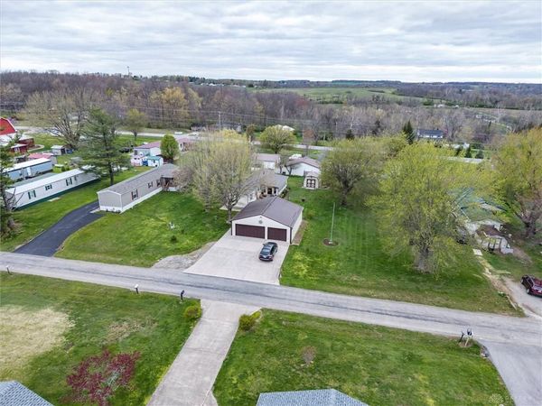 6651 Wizard Of Oz Way, Hillsboro, OH 45133