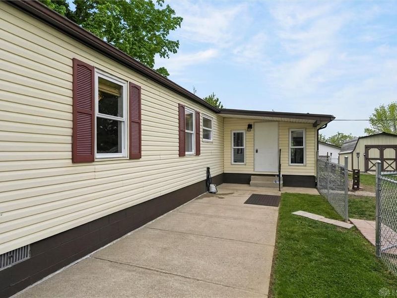 6651 Wizard Of Oz Way, Hillsboro, OH 45133 Photo 3