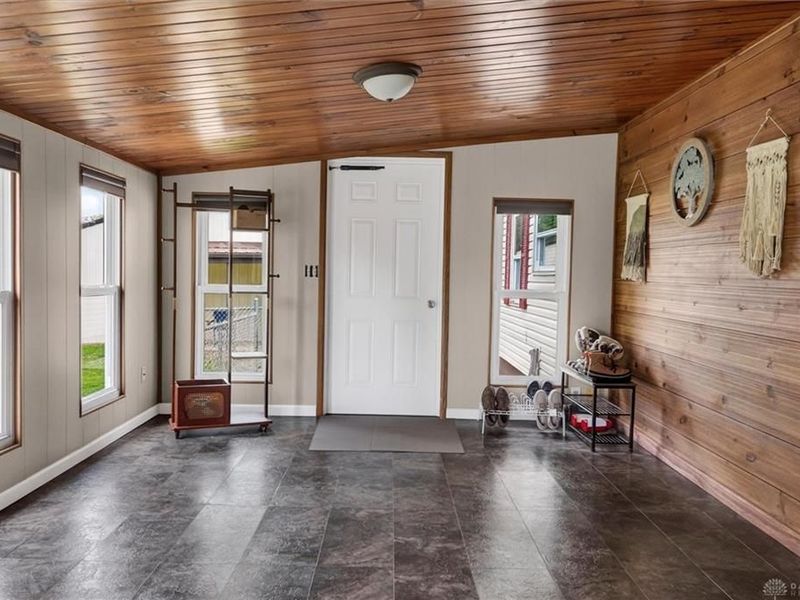 6651 Wizard Of Oz Way, Hillsboro, OH 45133 Photo 4