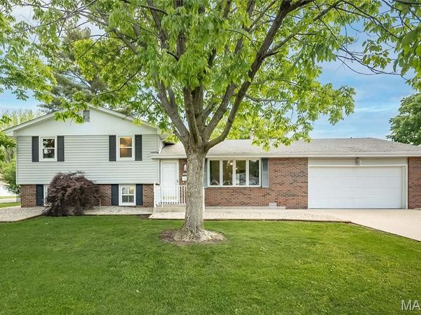 301 Wyoming Street, Bethalto, IL 62010