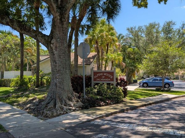 1031 NW 79th Avenue, Unit 1031, Plantation, FL 33322