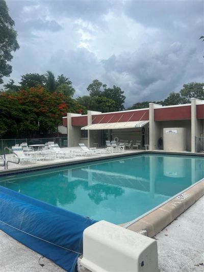 21 Jacaranda Country Club Drive, Unit 224, Plantation, FL 33324 Photo