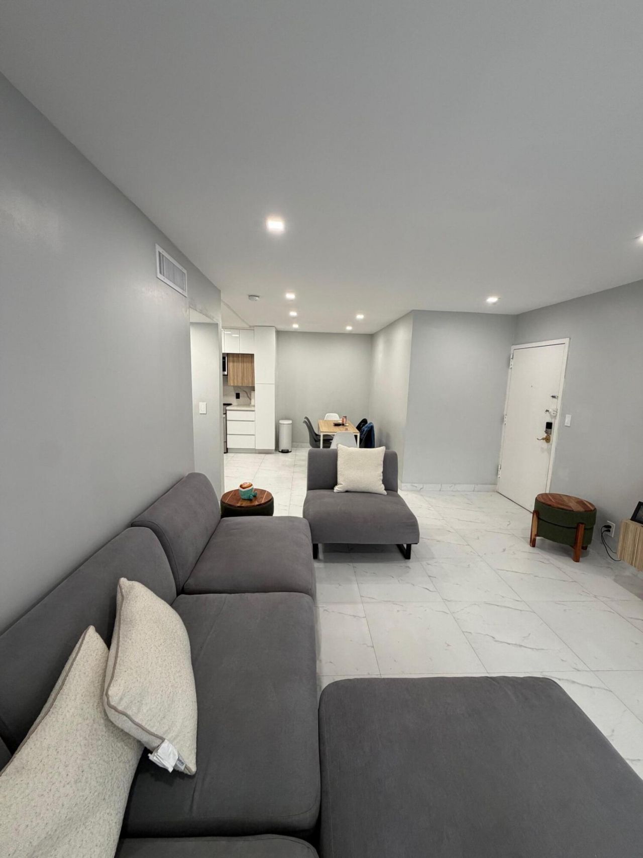 21 Jacaranda Country Club Drive, Unit 224, Plantation, FL 33324 Photo