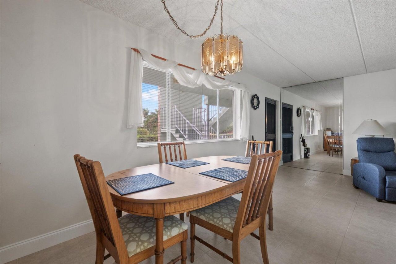3300 Springdale Boulevard, Unit 202, Palm Springs, FL 33461 Photo