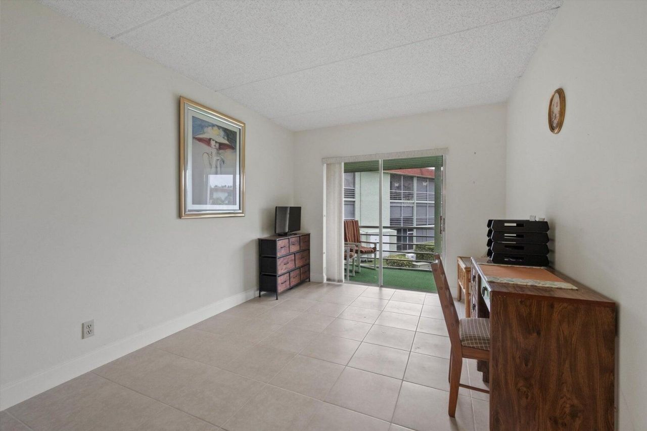 3300 Springdale Boulevard, Unit 202, Palm Springs, FL 33461 Photo