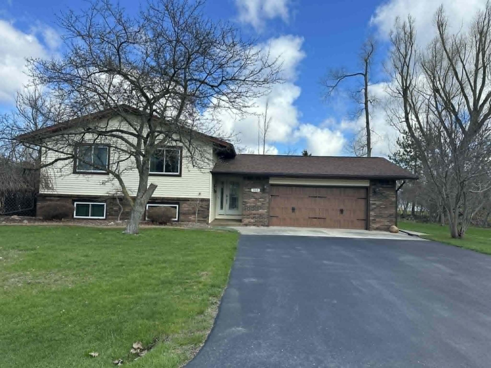 305 Princeton Avenue, Alpena, MI 49707 Main Photo