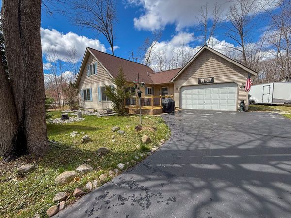 220 Robin Hood, Roscommon, MI 48653