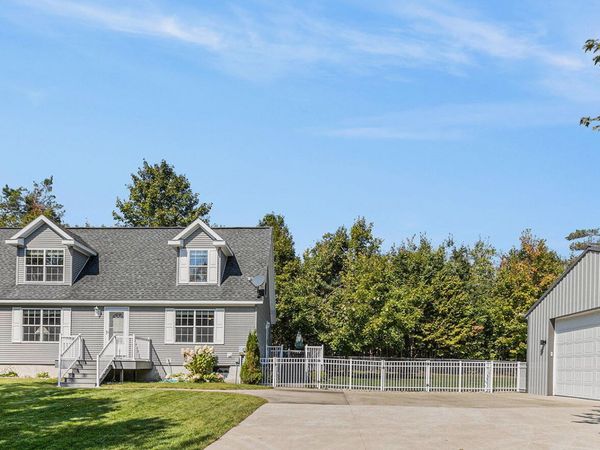 11738 Jewell Road, Vanderbilt, MI 49795