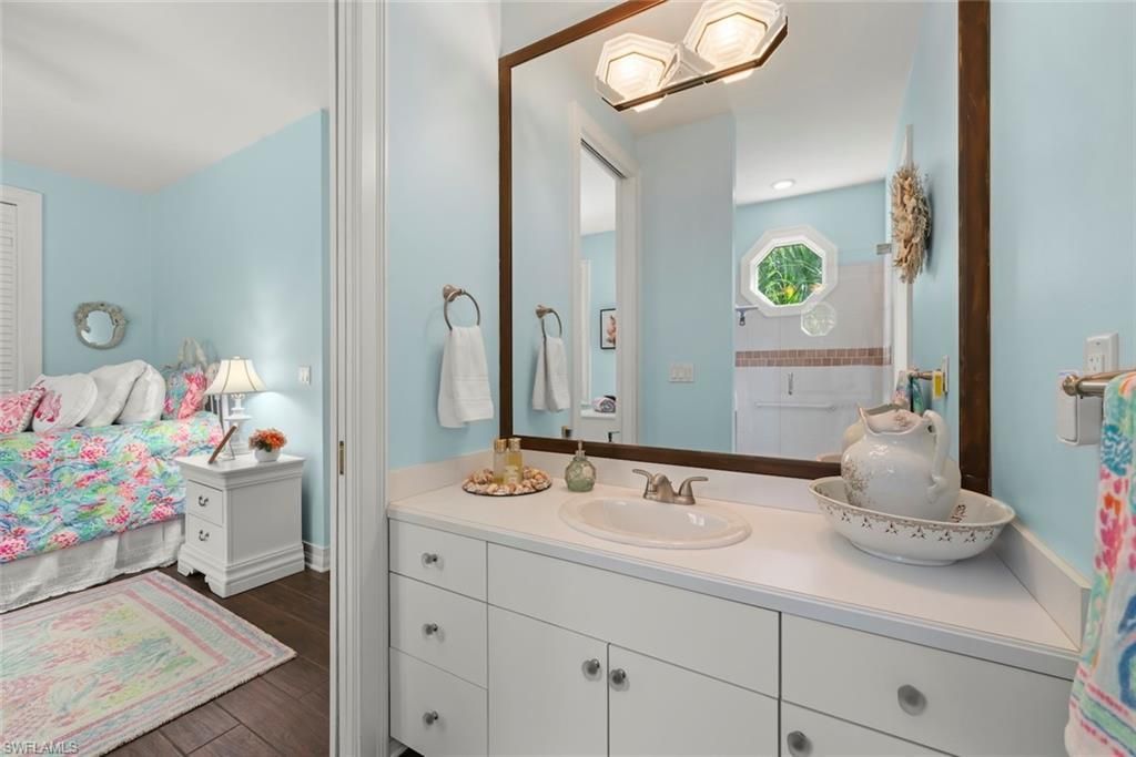 2548 Wulfert Rd , Sanibel, FL 33957 Photo