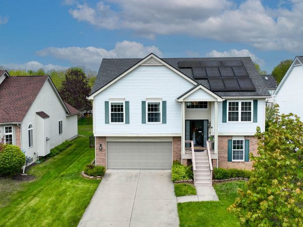 6590 Robindale Drive, Ypsilanti, MI 48197