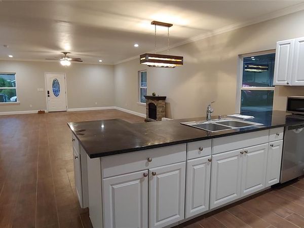 1012 E Oak Street, Denton, TX 76205