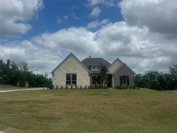 412 Indian Creek Road, Van Alstyne, TX 75495