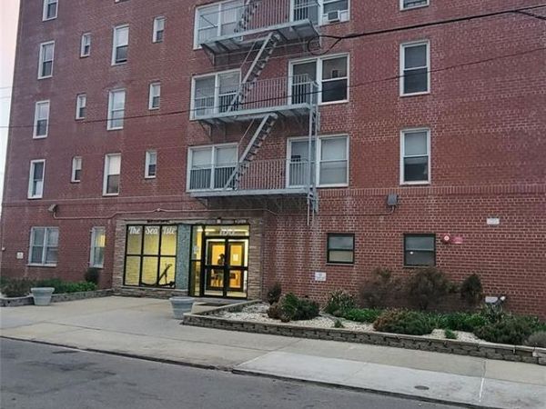 133 Beach 120th Street, Unit 3A, Rockaway Park, NY 11694