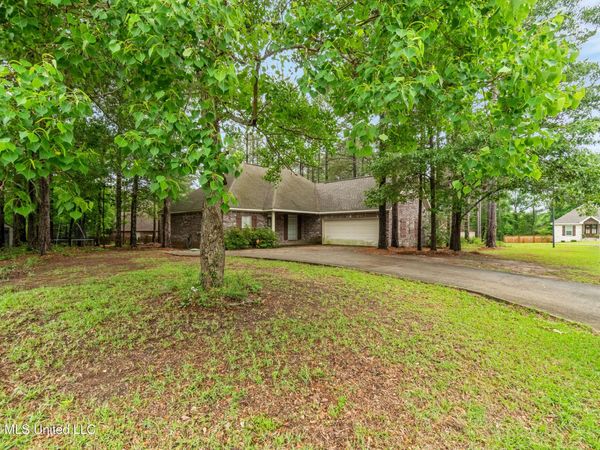 59 Lamplighter Lane, Purvis, MS 39475