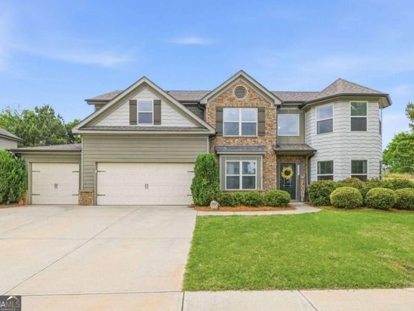 5821 Park Point, Flowery Branch, GA 30542